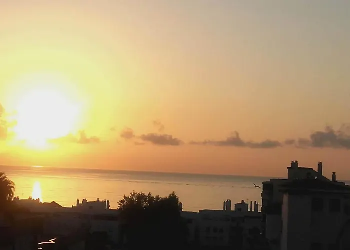 La Carihuela A 5 Minutos De La Playa,vistas Al Mar Apartamento