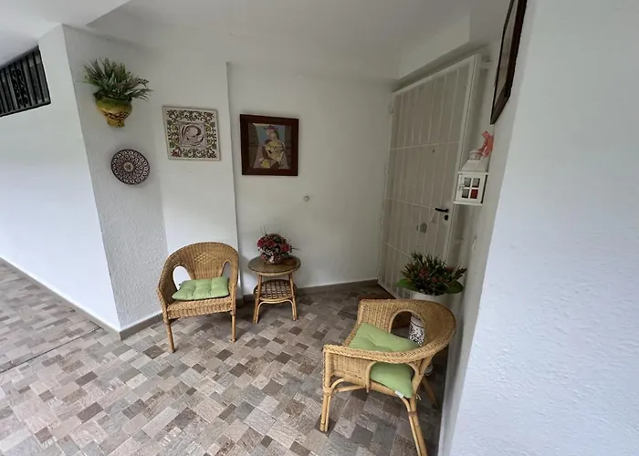 Apartamento La Carihuela A 5 Minutos De La Playa,vistas Al Mar Torremolinos