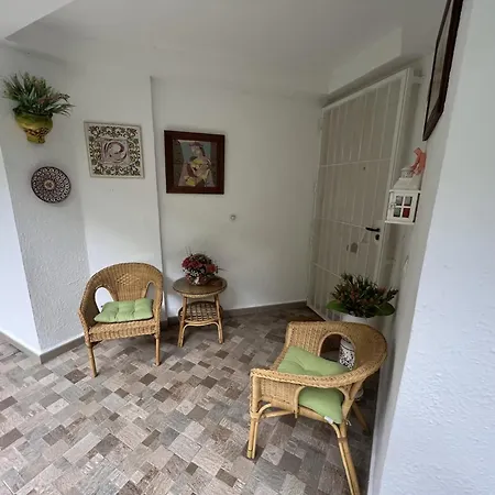 Apartman La Carihuela A 5 Minutos De La Playa,vistas Al Mar Torremolinos