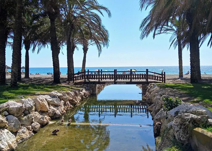 Apartment La Carihuela A 5 Minutos De La Playa,vistas Al Mar Torremolinos